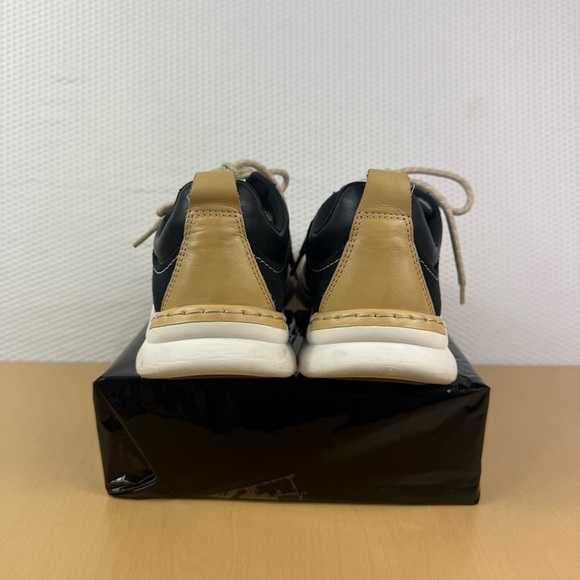 Clark’s Women's Collection Teagan Lace Sneakers Sz 5.5 - Picture 4 of 6